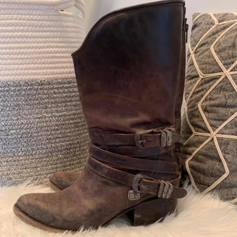 Free bird sz 8 boots